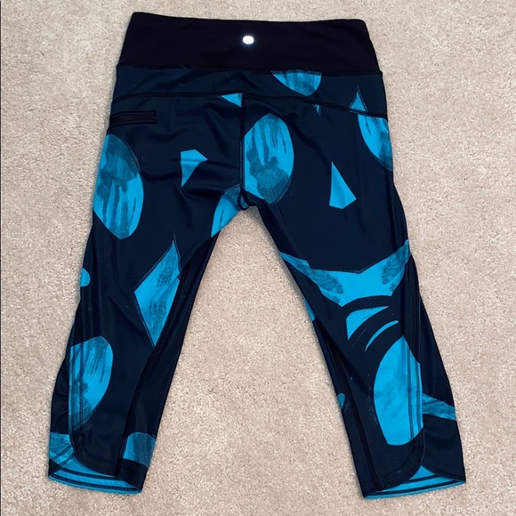 Lululemon Run Top Speed Cropped leggings Peacock Blue athletic Capri size 6 - Picture 3 of 7